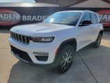 Used 2023 Jeep Grand Cherokee Limited image 3
