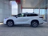 New 2025 Toyota Highlander XLE image 5