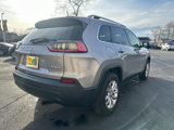 Used 2019 Jeep Cherokee Latitude w/ Popular Appearance Group image 5