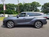 New 2025 Toyota Highlander XLE image 3