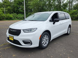 New 2025 Chrysler Pacifica Select image 3