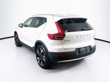 Used 2025 Volvo XC40 B5 Plus image 5