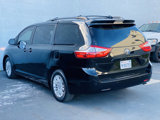Used 2017 Toyota Sienna XLE Premium w/ Preferred Accessory Package image 4
