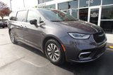 Used 2021 Chrysler Pacifica Touring-L image 2