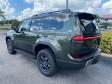 New 2025 Lexus GX 550 image 2
