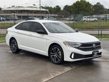 Used 2024 Volkswagen Jetta Sport image 3