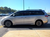 Used 2020 Toyota Sienna LE w/ Carpet Mat Package image 6