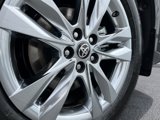 Used 2025 Toyota Sienna Limited image 4