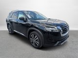New 2025 Nissan Pathfinder Platinum image 2