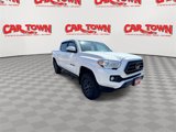 Used 2023 Toyota Tacoma SR5 w/ Technology Package image 2