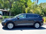 Used 2018 Volkswagen Tiguan SE w/ Panoramic Sunroof Package image 2