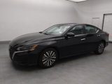 Used 2023 Nissan Altima 2.5 SV image 2