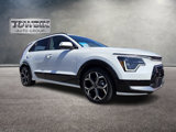 Certified 2023 Kia Niro SX Touring image 2