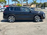 New 2025 Mitsubishi Outlander SE image 3