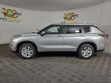 New 2025 Mitsubishi Outlander ES image 4
