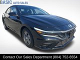 Used 2025 Hyundai Elantra SE image 3