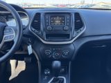 Used 2017 Jeep Cherokee Sport image 2