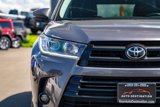 Used 2019 Toyota Highlander SE image 5