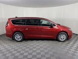 New 2025 Chrysler Pacifica Select image 5