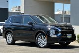 New 2025 Mitsubishi Outlander ES image 3