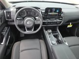 New 2025 Nissan Pathfinder SL w/ SL Premium Package image 3