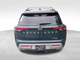 New 2025 Nissan Pathfinder Platinum image 4