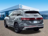 New 2025 Volkswagen Atlas Peak Edition SE image 5