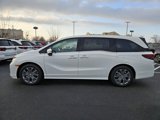 New 2025 Honda Odyssey Touring image 4