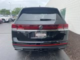 New 2025 Volkswagen Atlas SE image 4