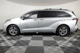 Used 2022 Toyota Sienna XSE image 3