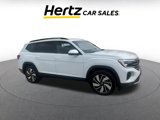 Used 2024 Volkswagen Atlas SE image 2