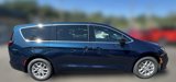 New 2025 Chrysler Pacifica Select image 2