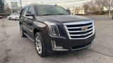 Used 2017 Cadillac Escalade Luxury image 3