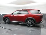 New 2025 Nissan Pathfinder Platinum image 3