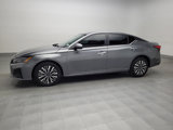 Used 2023 Nissan Altima 2.5 SV image 2