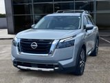New 2025 Nissan Pathfinder Platinum image 3