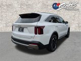 Used 2025 Kia Sorento EX image 4