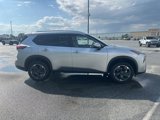 Used 2025 Nissan Rogue SV image 4