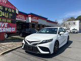Used 2022 Toyota Camry SE image 2