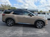 New 2025 Nissan Pathfinder Platinum image 4