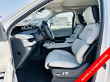 New 2025 Lincoln Navigator Reserve image 3