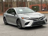 Used 2018 Toyota Camry SE image 3