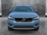 Used 2022 Volvo XC40 T5 Momentum image 2