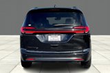 New 2025 Chrysler Pacifica Limited image 4