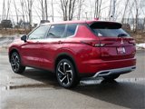 New 2025 Mitsubishi Outlander SE image 2