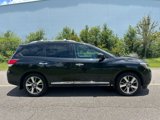Used 2016 Nissan Pathfinder Platinum image 5