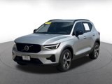 Used 2024 Volvo XC40 B5 Core image 5
