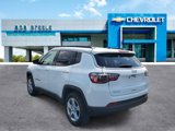 Used 2024 Jeep Compass Latitude image 5