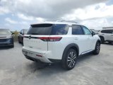 New 2025 Nissan Pathfinder Platinum image 4