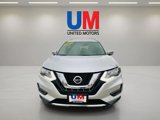 Used 2017 Nissan Rogue SV image 2